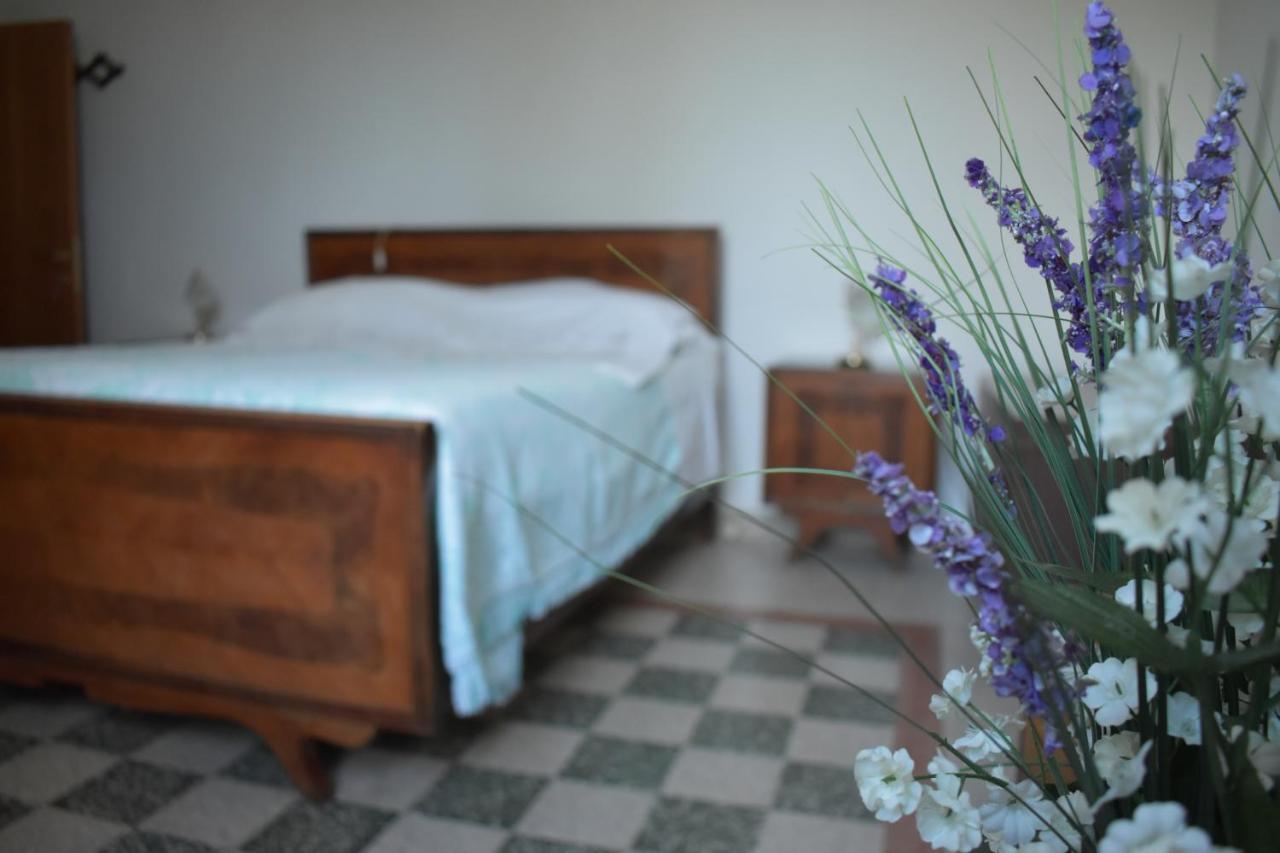Falerone Il Glicine Bed & Breakfast エクステリア 写真